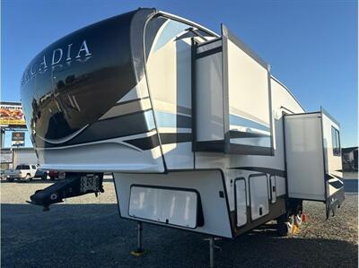 2023 Keystone ARCADIA 293SLRD   - Photo 2 - Galt, CA 95632