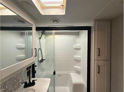 2023 Keystone ARCADIA 293SLRD   - Photo 6 - Galt, CA 95632