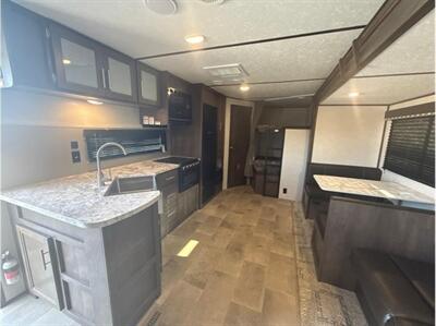 2021 Thor DUTCHMEN 263BH   - Photo 9 - Galt, CA 95632