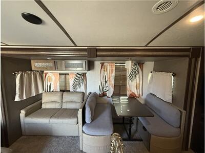 2018 Forest River Surveyor 265RLDS - Photo 14 - Galt, CA 95632