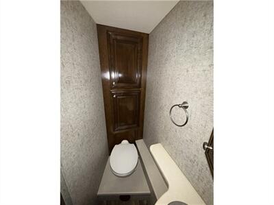 2017 MIRAMAR 34.1   - Photo 12 - Galt, CA 95632