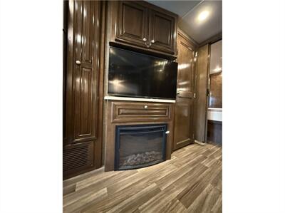 2017 MIRAMAR 34.1   - Photo 17 - Galt, CA 95632