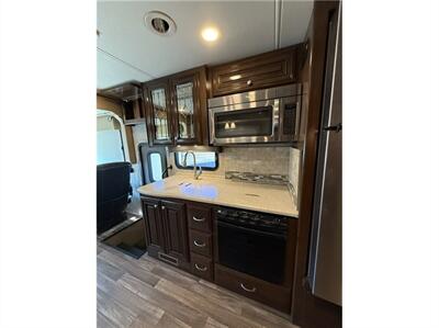 2017 MIRAMAR 34.1   - Photo 22 - Galt, CA 95632