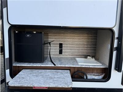 2018 Heartland NORTH TRAIL 27RBDS   - Photo 4 - Galt, CA 95632