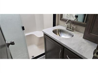 2017 KZ DURANGO GOLD 353RKT   - Photo 9 - Galt, CA 95632