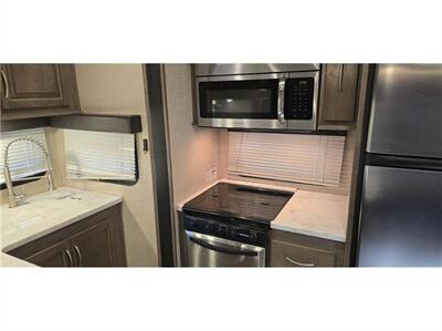 2017 KZ DURANGO GOLD 353RKT   - Photo 11 - Galt, CA 95632