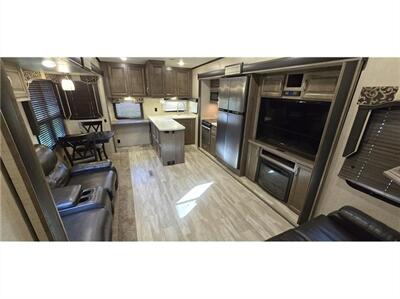 2017 KZ DURANGO GOLD 353RKT   - Photo 14 - Galt, CA 95632