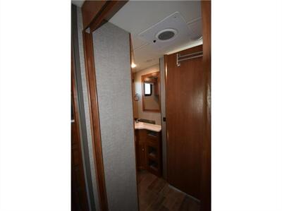 2018 Winnebago VISTA 32Y - Photo 14 - Galt, CA 95632