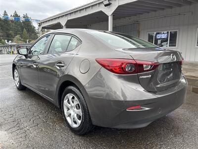 2017 Mazda Mazda3 Sport   - Photo 5 - Portland, OR 97267