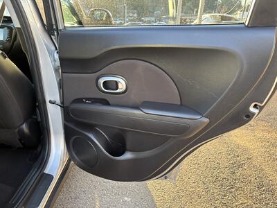 2018 Kia Soul +   - Photo 17 - Portland, OR 97267
