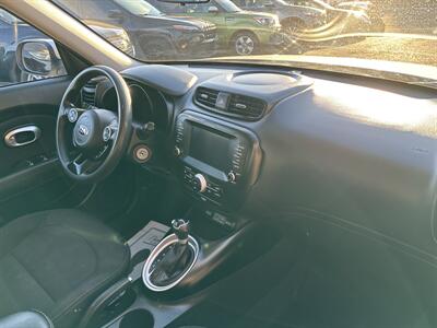 2018 Kia Soul +   - Photo 21 - Portland, OR 97267