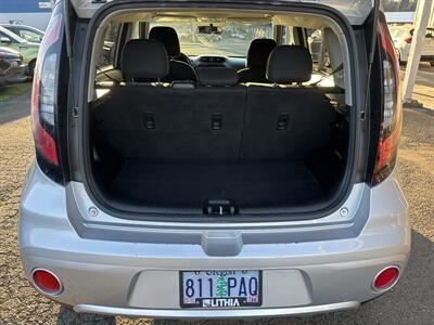 2018 Kia Soul +   - Photo 16 - Portland, OR 97267