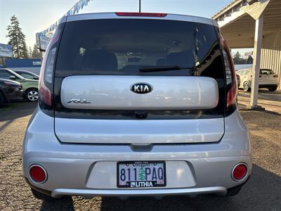 2018 Kia Soul +   - Photo 6 - Portland, OR 97267