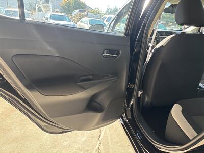 2021 Nissan Versa SV - Photo 12 - Portland, OR 97267