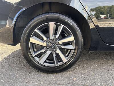 2021 Nissan Versa SV - Photo 24 - Portland, OR 97267