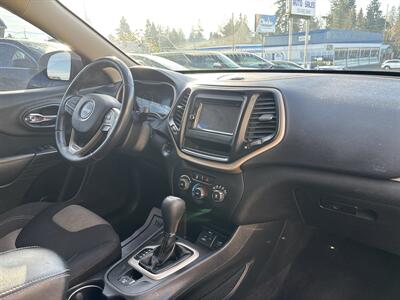 2017 Jeep Cherokee Sport   - Photo 21 - Portland, OR 97267