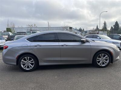 2015 Chrysler 200 Limited   - Photo 8 - Portland, OR 97267