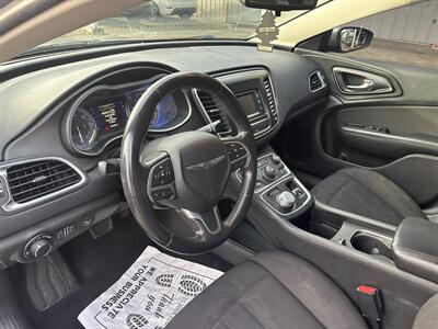 2015 Chrysler 200 Limited   - Photo 10 - Portland, OR 97267