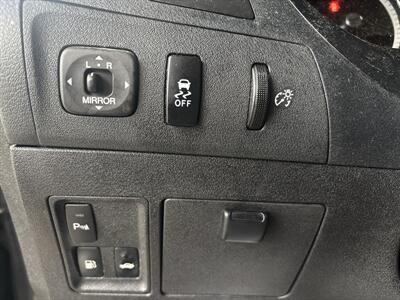 2010 Lexus ES 350 - Photo 17 - Portland, OR 97267