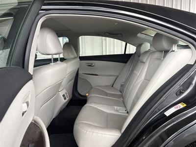 2010 Lexus ES 350 - Photo 12 - Portland, OR 97267