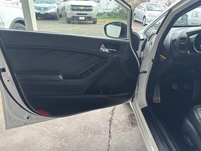 2016 Kia Forte5 SX - Photo 8 - Portland, OR 97267