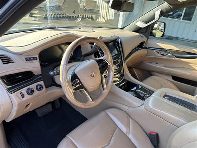 2018 Cadillac Escalade Platinum - Photo 7 - Portland, OR 97267