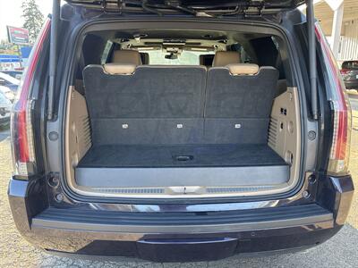 2018 Cadillac Escalade Platinum - Photo 12 - Portland, OR 97267