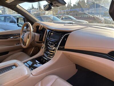 2018 Cadillac Escalade Platinum - Photo 17 - Portland, OR 97267