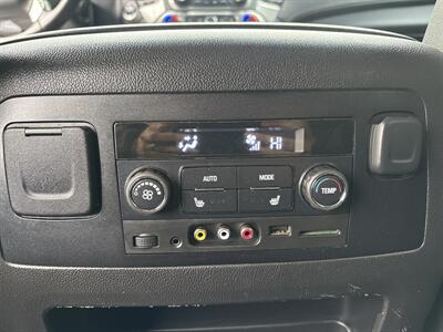 2016 Chevrolet Suburban LT   - Photo 35 - Portland, OR 97267