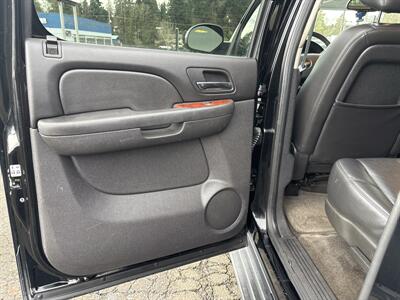 2011 Chevrolet Suburban LT   - Photo 24 - Portland, OR 97267