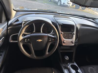 2017 Chevrolet Equinox LS   - Photo 13 - Portland, OR 97267
