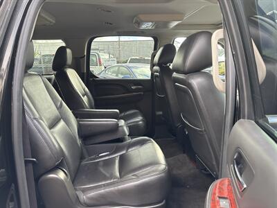 2013 Cadillac Escalade ESV Premium   - Photo 23 - Portland, OR 97267