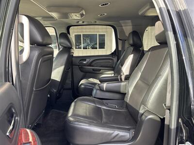 2013 Cadillac Escalade ESV Premium   - Photo 16 - Portland, OR 97267
