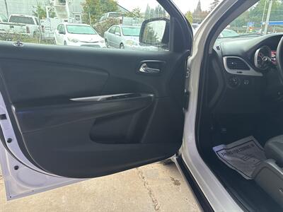 2018 Dodge Journey SXT   - Photo 8 - Portland, OR 97267