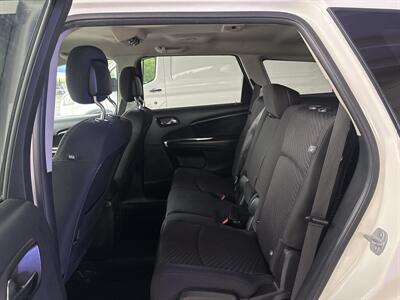 2018 Dodge Journey SXT   - Photo 12 - Portland, OR 97267