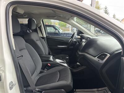 2018 Dodge Journey SXT   - Photo 18 - Portland, OR 97267