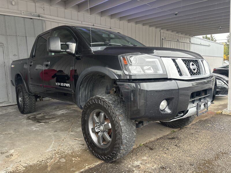 2015 Nissan Titan SV   - Photo 1 - Portland, OR 97267