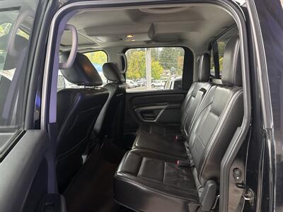 2015 Nissan Titan SV - Photo 15 - Portland, OR 97267
