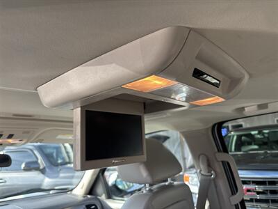 2011 Chevrolet Suburban LT - Photo 15 - Portland, OR 97267