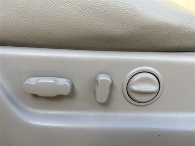 2011 Chevrolet Suburban LT - Photo 12 - Portland, OR 97267