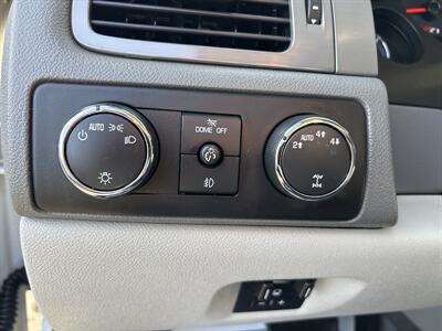 2011 Chevrolet Suburban LT - Photo 20 - Portland, OR 97267