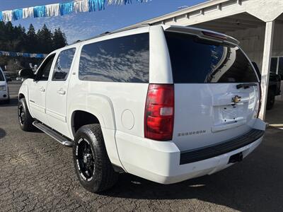 2011 Chevrolet Suburban LT - Photo 5 - Portland, OR 97267