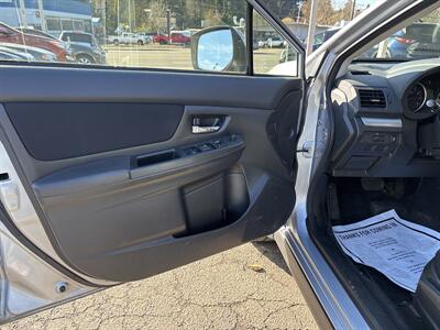 2014 Subaru XV Crosstrek 2.0i Premium - Photo 9 - Portland, OR 97267