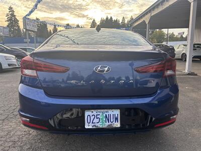 2020 Hyundai ELANTRA SEL   - Photo 6 - Portland, OR 97267