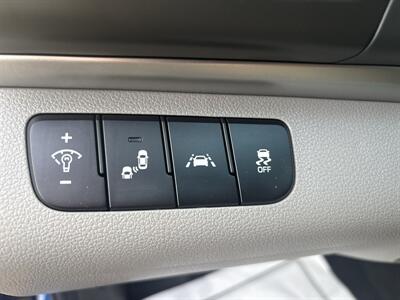 2020 Hyundai ELANTRA SEL   - Photo 16 - Portland, OR 97267