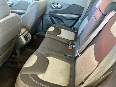 2016 Jeep Cherokee Sport - Photo 11 - Evansville, IN 47711