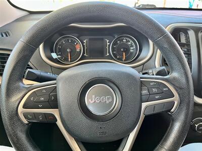 2016 Jeep Cherokee Sport - Photo 13 - Evansville, IN 47711