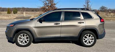 2016 Jeep Cherokee Sport - Photo 8 - Evansville, IN 47711