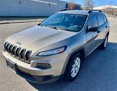 2016 Jeep Cherokee Sport - Photo 1 - Evansville, IN 47711