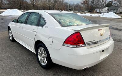 2009 Chevrolet Impala LT   - Photo 3 - Evansville, IN 47711
